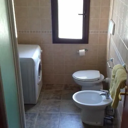 別荘 Vacanze Corongiu トルトリ